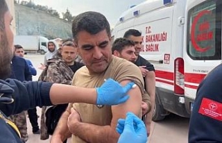 Hatay'da depremzedelere tetanos aşısı