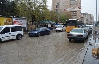 Mardin'de sağanak etkili oldu