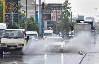 Antalya'da yağmur etkili oldu
