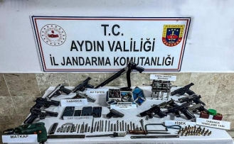 Aydın'da silah kaçakçılığı operasyonu; 12 tabanca ile yakalandı