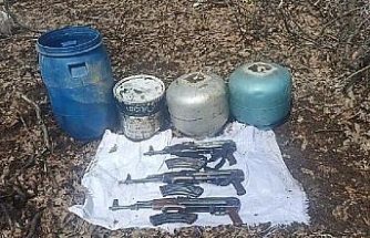 Bingöl'de terör örgütüne ait silah, mühimmat ve 100 kilogram patlayıcı ele geçirildi