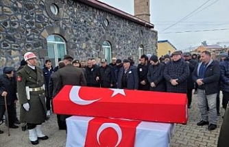 Kalp krizinden yaşamını yitiren asker toprağa verildi