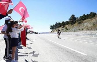 100 bisikletçi Tokat'tan geçti