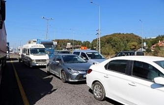 Otoyolun Ankara yönü kapandı, D-100 kara yolunda araç yoğunluğu oluştu (2)- Yeniden