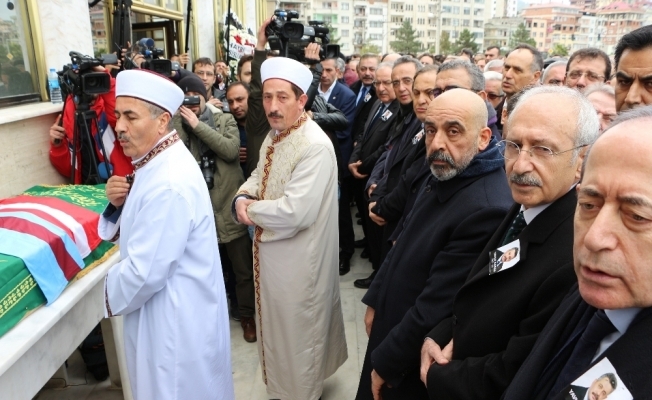Cenaze törenine Kemal Kılıçdaroğlu da katıldı