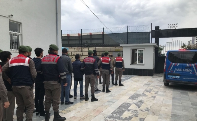 Mersin’de uyuşturucu operasyonu: 42 gözaltı