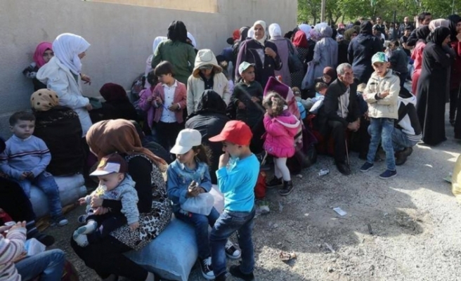 Lübnan’daki Suriyeli sığınmacılar ülkelerine dönmeye başladı
