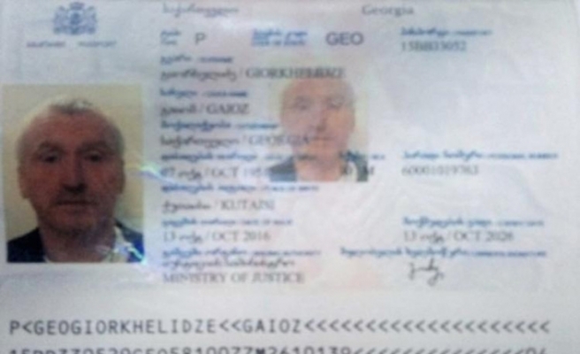 Öldürülen mafya liderinin üzerindeki pasaport sahte çıktı