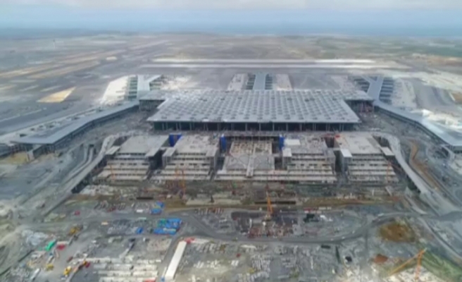 Yüzde 90,5’i tamamlanan üçüncü havalimanı inşaatı havadan görüntülendi