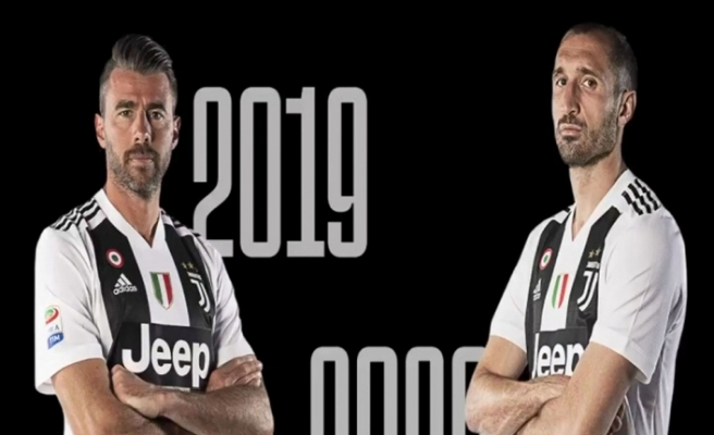 Barzagli ve Chiellini Juventus’ta devam ediyor