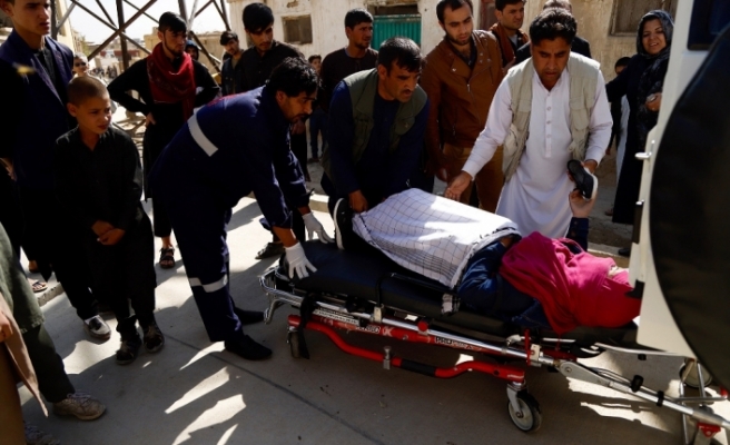 Afganistan seçimlerinin birinci gününde 192 saldırı, 38 ölü