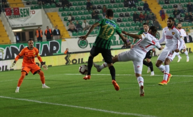 Akhisarspor Göztepe’yi bir golle geçti
