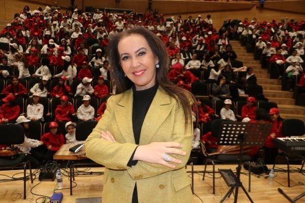 ANKARA'da ses sanatçısı Doç. Dr. Aylin Şengün Taşçı koordinatörlüğünde bir araya gelen 2023 çocuk, Türkiye Cumhuriyeti'nin kuruluşunun 100'üncü yılına özel konser verdi.