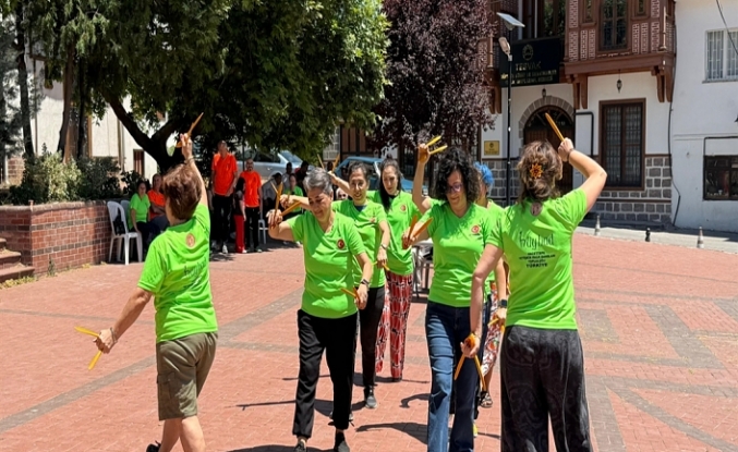 Hacettepe'nin her meslekten dansçıları