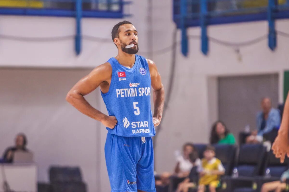 İZMİR, – FIBA Europe Cup C Grubu’na evinde Corona Brasov’u