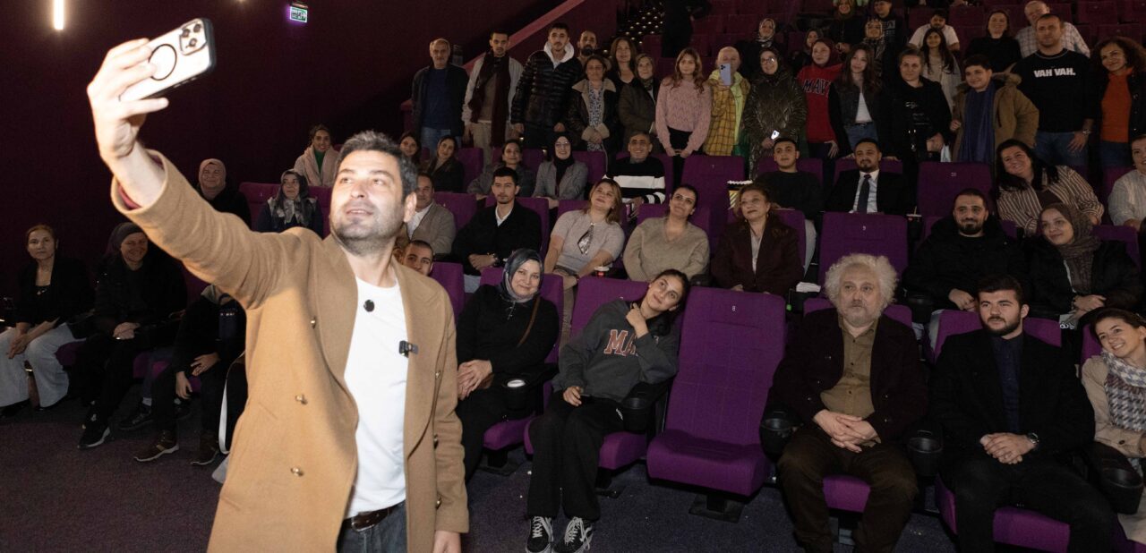 İSTANBUL, – YÜKSEL Aksu’nun senaryosunu yazıp yönettiği, ünlü oyuncu Ozan