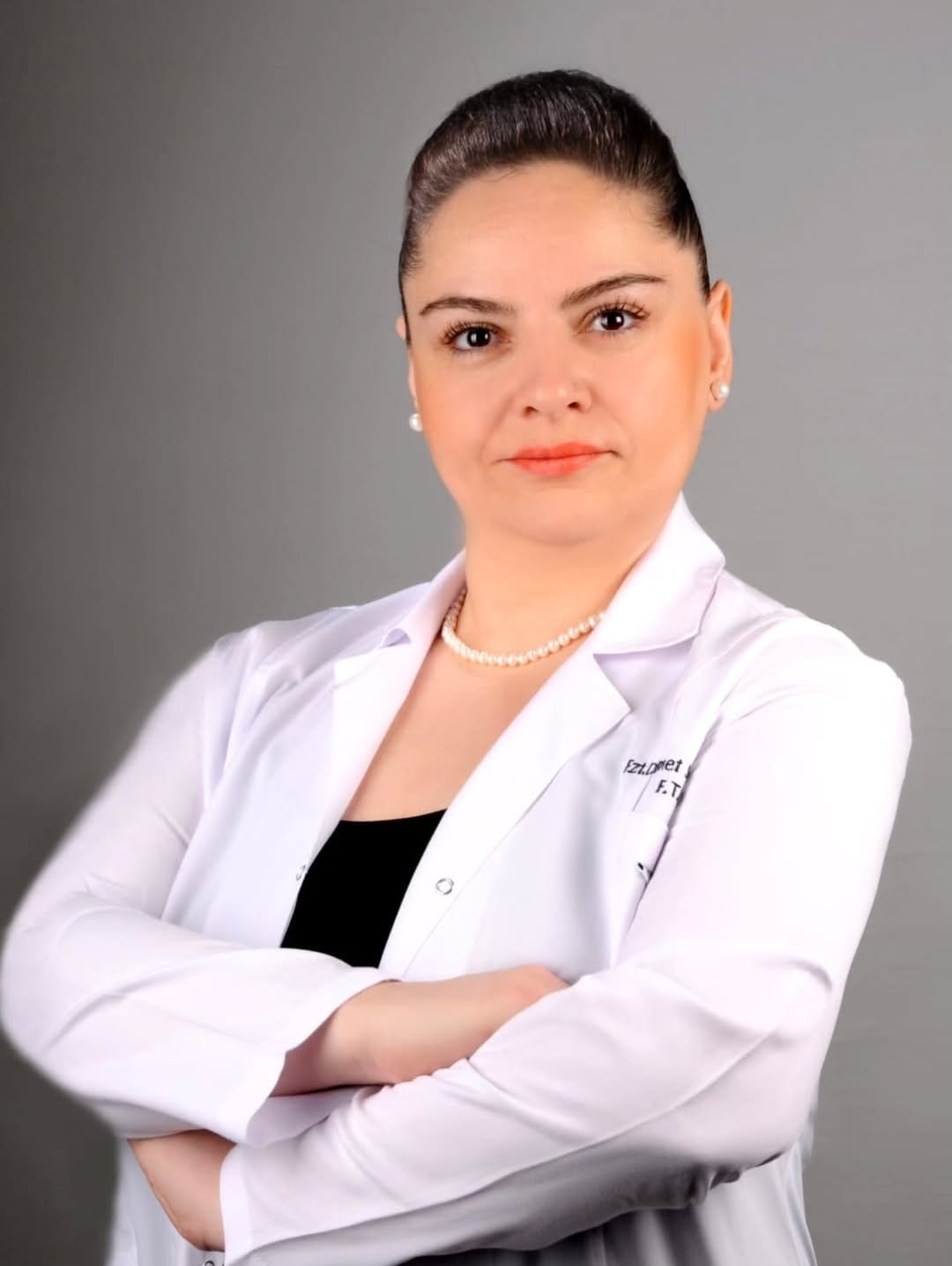Dr. (Phd) Demet ENSARİ ŞAYLI yazar fotoğrafı