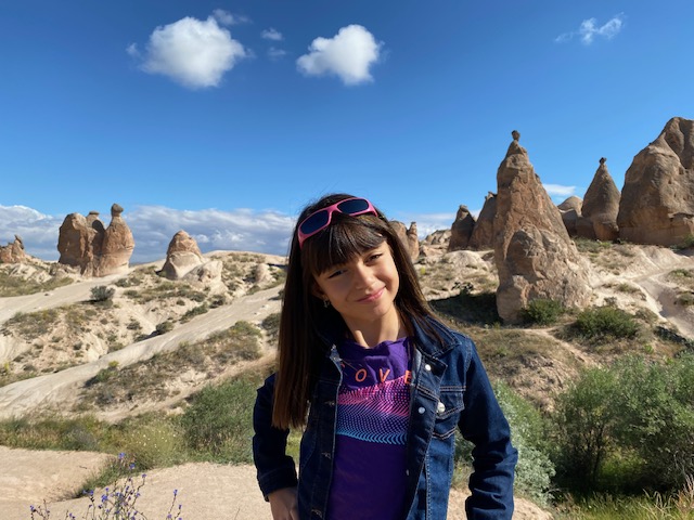 Elif Ece TOKUL yazar fotoğrafı