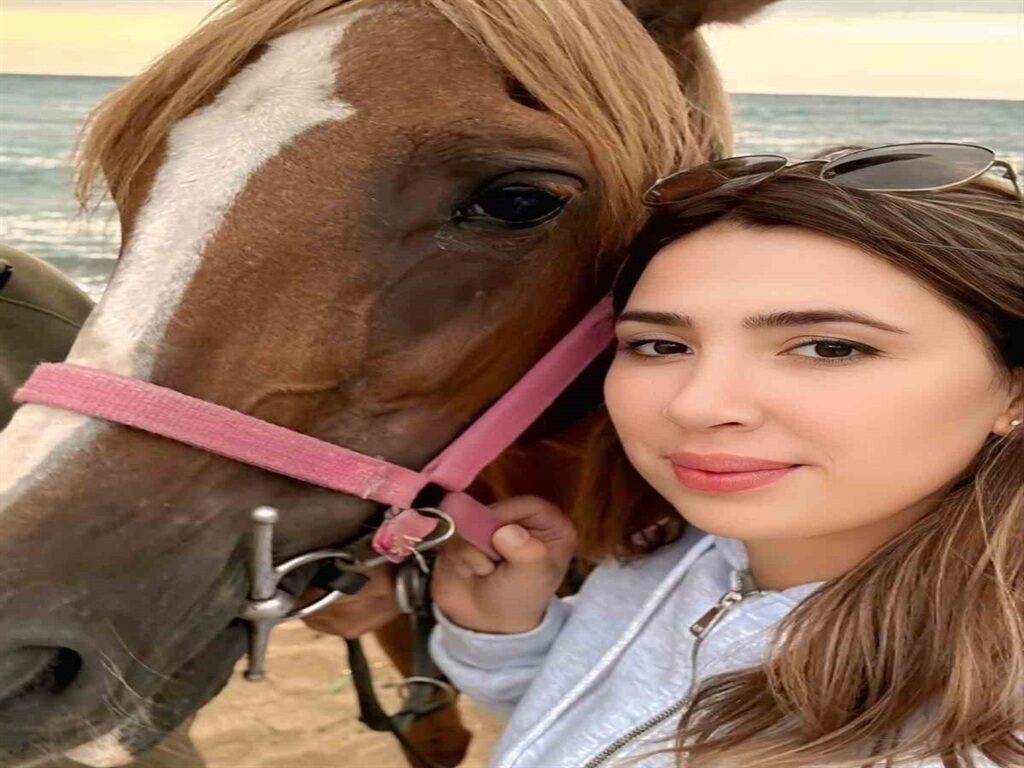 Elif Kumal’ı arama çalışmaları 8’inci gününde; evlerin güvenlik kameraları inceleniyor Basri Tuncay ERTAN- Zeki KARADENİZ/ERDEK (Balıkesir), – BALIKESİR’in Erdek ilçesindeki