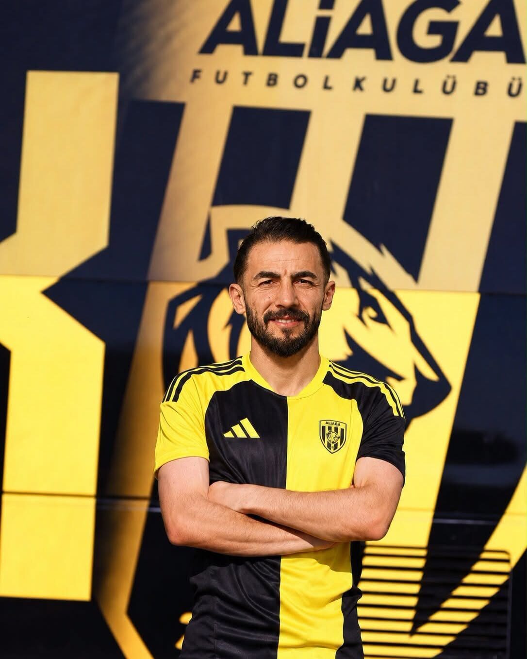 İZMİR, – 2’nci Lig Beyaz Grup ekibi Aliağa Futbol Kulübü,