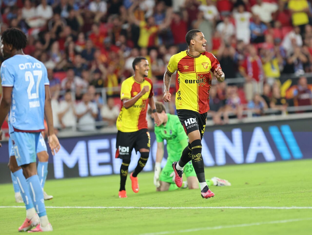 İZMİR, – SÜPER Lig’de mücadele ettiği son 4 sezonda açılış
