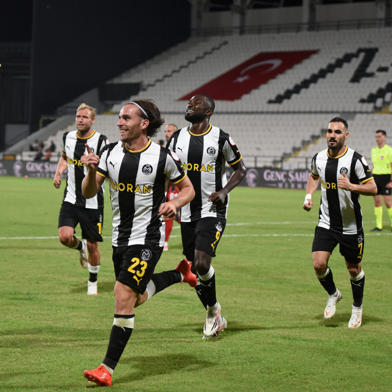 MANİSA, -1’inci Lig’de ilk iki haftada Boluspor’u deplasmanda 2-1, Vanspor’u