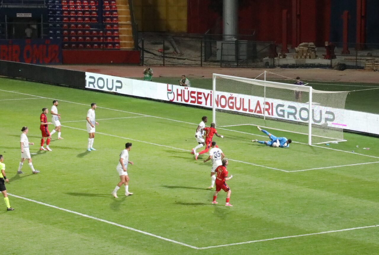 Salih KESKİN/MARDİN, – TFF 1’inci Lig’in 4’üncü hafta maçında Mardin
