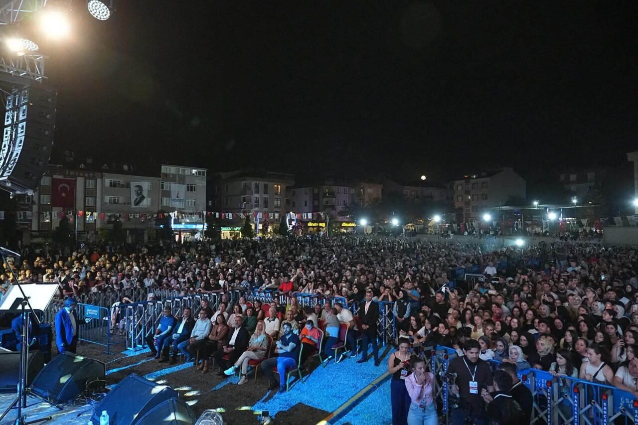 İSTANBUL, – SANCAKTEPE Belediyesi’nin kültür sanat organizasyonu olan Sancaktepe 3’üncü