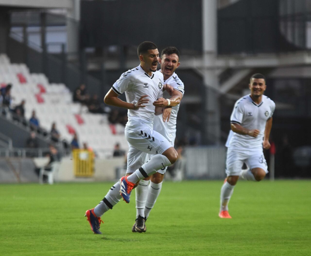 İZMİR, – 3’üncü Lig 2’nci Grup’ta ilk 2 haftada Denizli