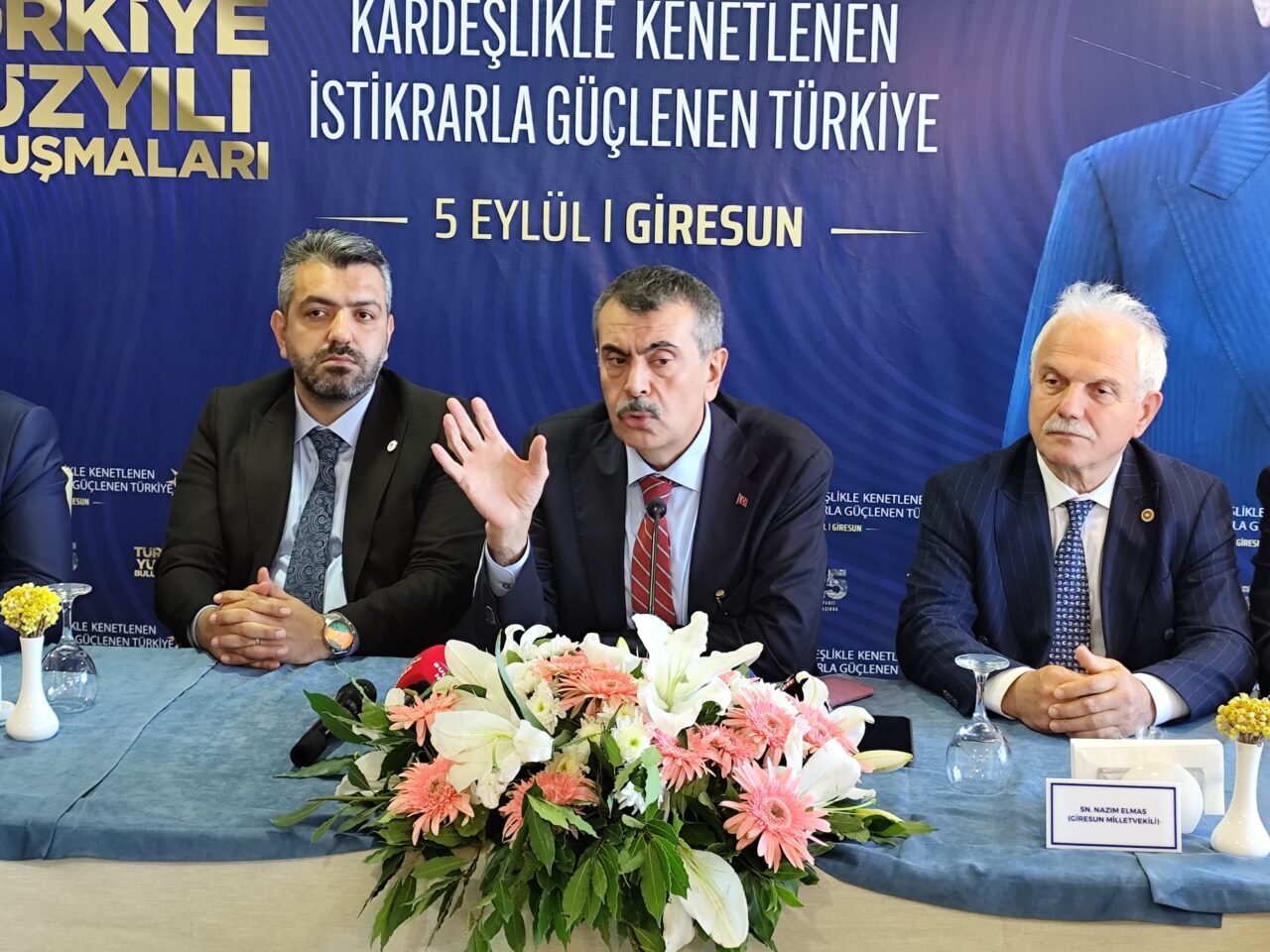 Bakan Tekin: İmam hatip okulları 28 Şubat’tan önceki noktaya gelmiş durumda (2) BAKAN TEKİN GİRESUN’DA KONUŞTU Milli Eğitim Bakanı Yusuf Tekin, Trabzon’da