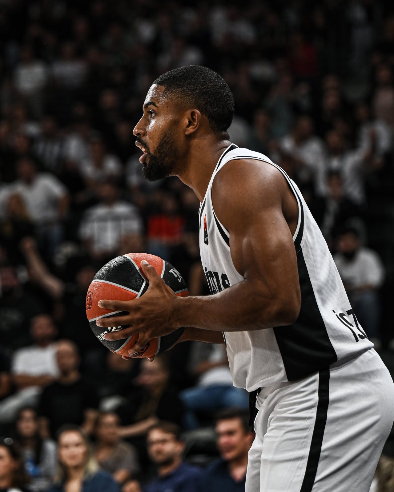 İSTANBUL, – SALON: Turkcell Basketbol Gelişim Merkezi HAKEMLER: Mehdi Difallah,