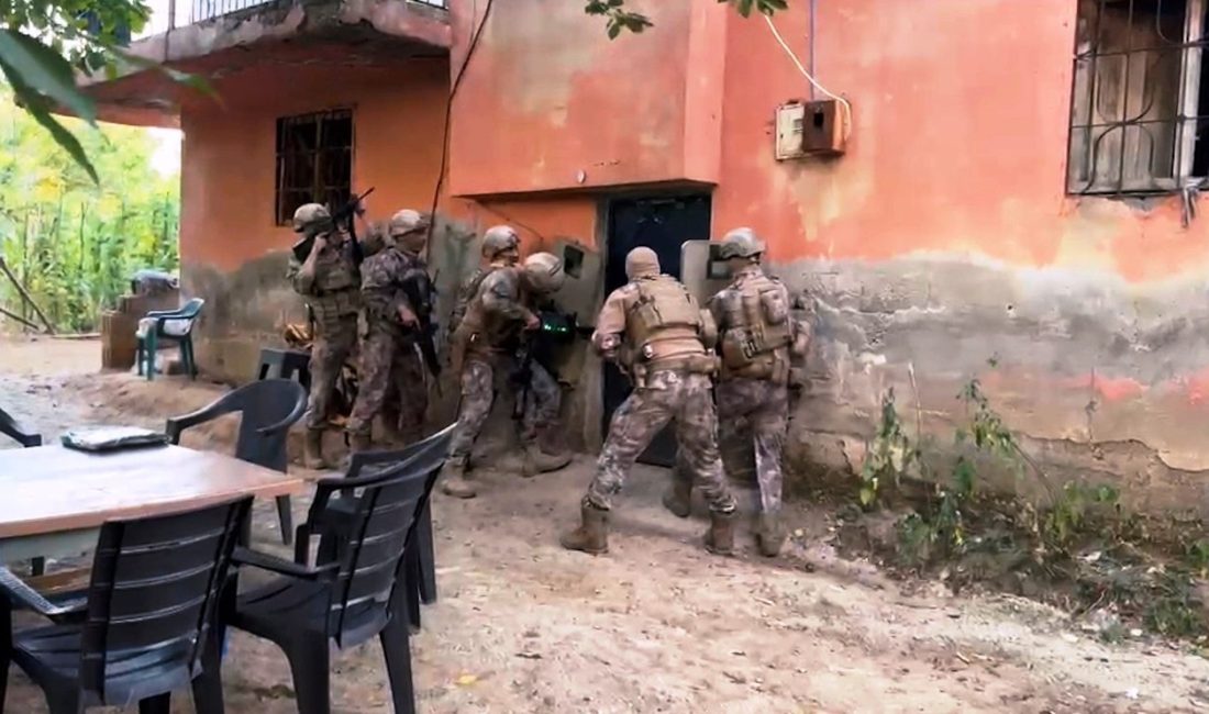 Bitlis’te 9 kilo uyuşturucu ele geçirildi; 2 gözaltı Özcan ÇİRİŞ/BİTLİS, – BİTLİS’te uyuşturucu ticaretine yönelik operasyonda 9 kilo