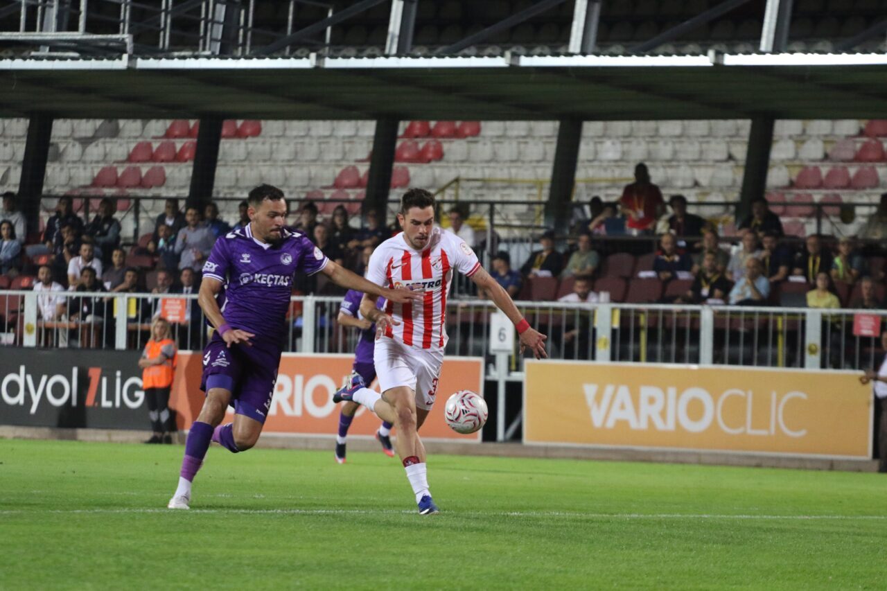 Zübeyde ÖZMEN/BOLU, STAT: Atatürk HAKEMLER: Yücel Büyük, Kurtuluş Aslan, Berat