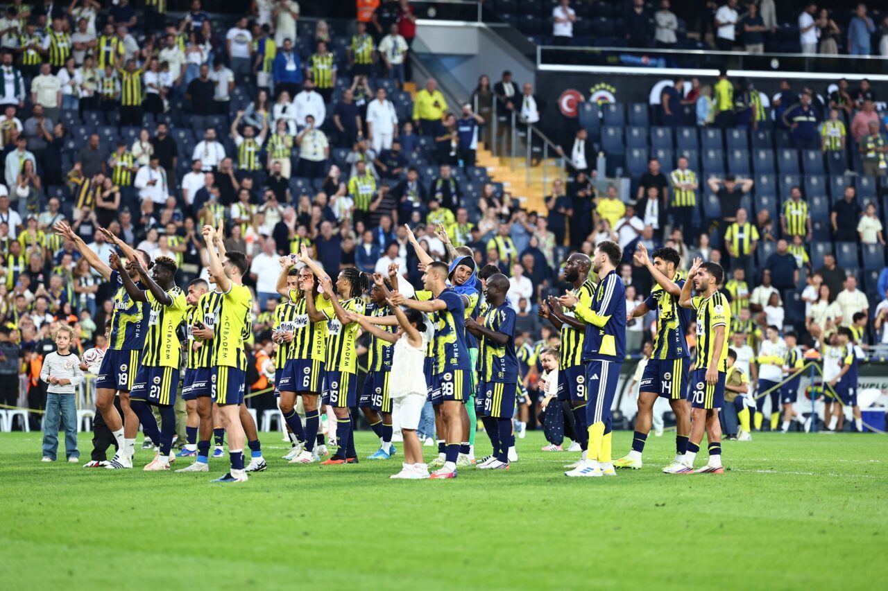 – Fenerbahçe ligdeki en farklı galibiyetini aldı – Ligin en