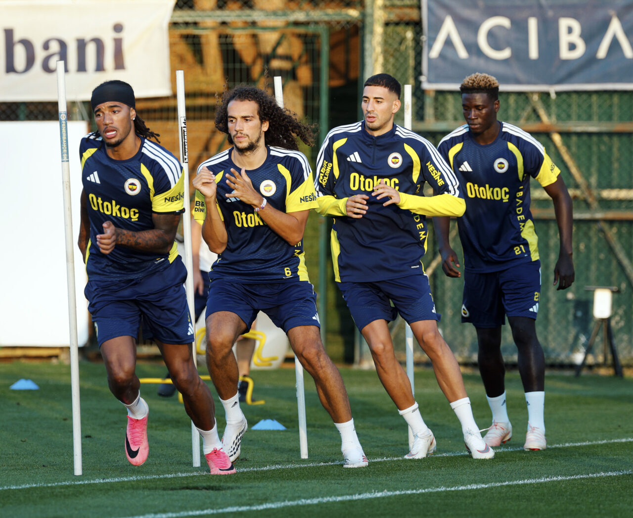 İSTANBUL, – FENERBAHÇE yarın akşam sahasında Beşiktaş ile oynayacağı derbi