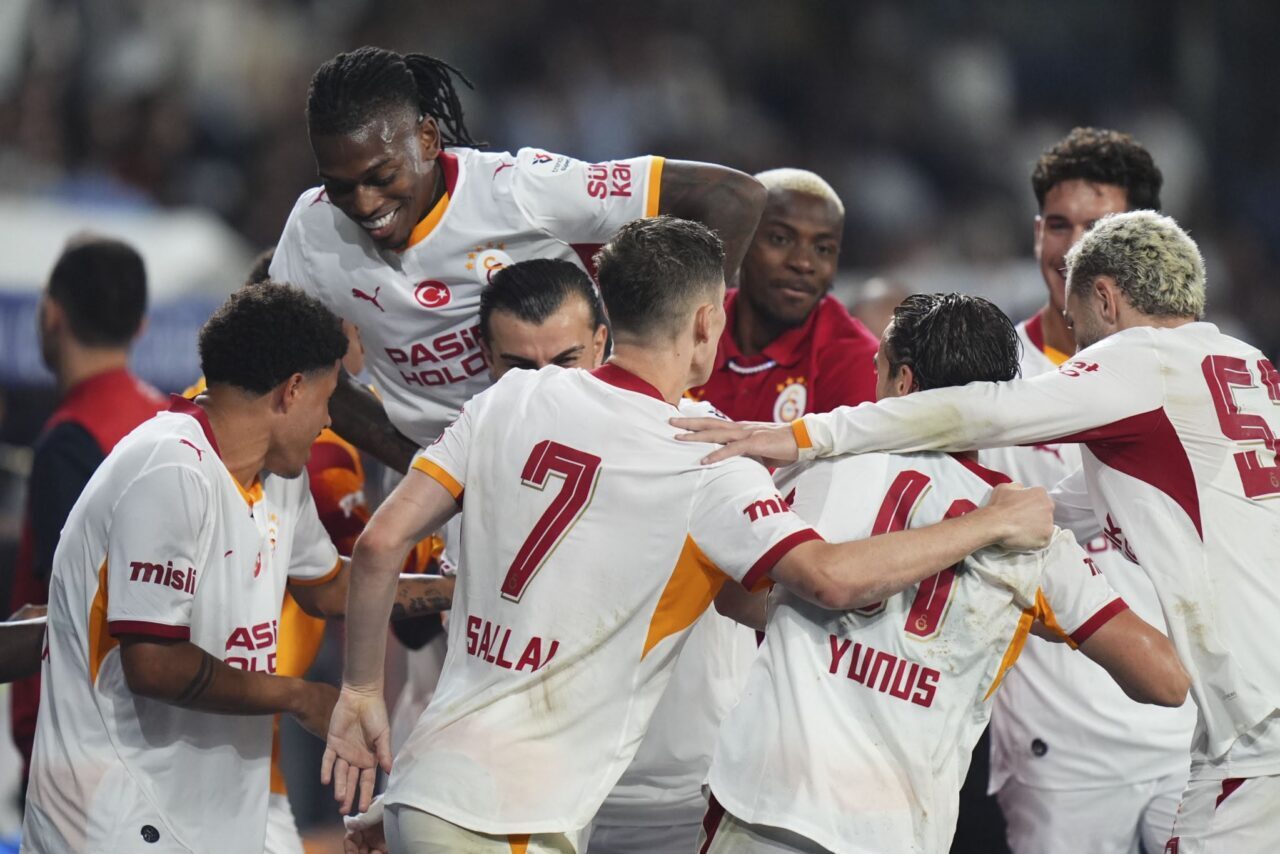-Sporting ile ilk kez rakip -Portekiz takımlarıyla 9 maç oynadı