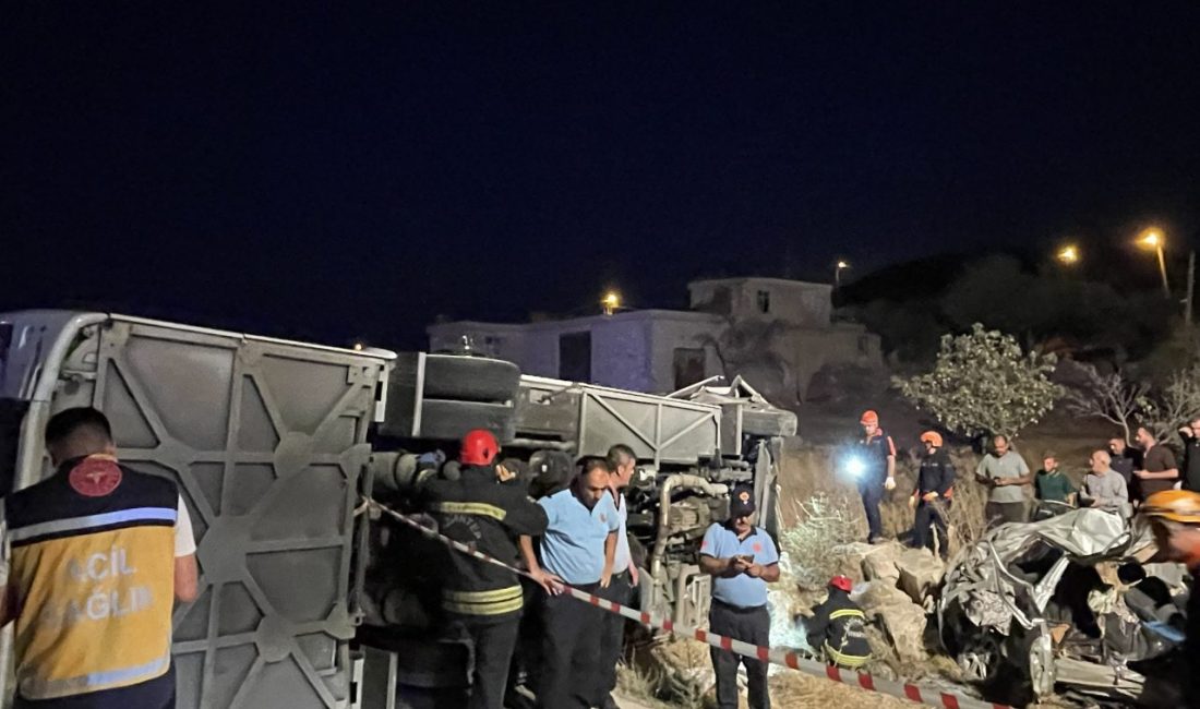 Gaziantep’te kazada ölen 7 kişinin kimlikleri belli oldu Ahmet ATMACA-Nuray UZATMAZ/GAZİANTEP, -GAZİANTEP’te yolcu otobüsü ile otomobilin çarpıştığı kazada