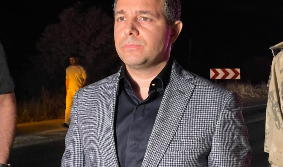 Gaziantep’te yolcu otobüsü ile otomobil çarpıştı; 7 ölü,13 yaralı (2) OTOMOBİLDEKİLERİN TAMAMI HAYATINI KAYBETTİ Gaziantep Vali Yardımcısı İlker Eker olay