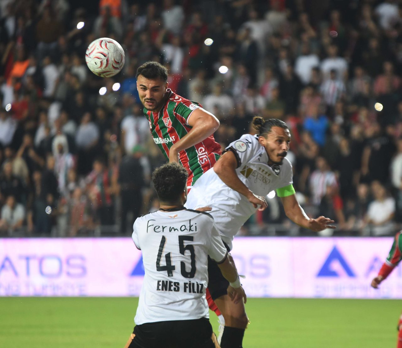 İZMİR, – 3’üncü Lig 2’nci Grup’ta mücadele eden Gaziemirspor dolu