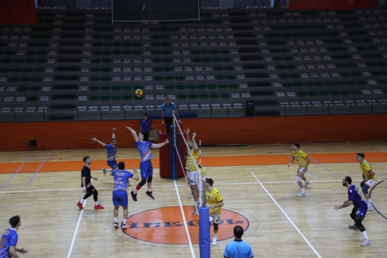 Yavuz YILMAZ/ İNEGÖL (Bursa), – İNEGÖL Belediyespor Erkek Voleybol Takımı,