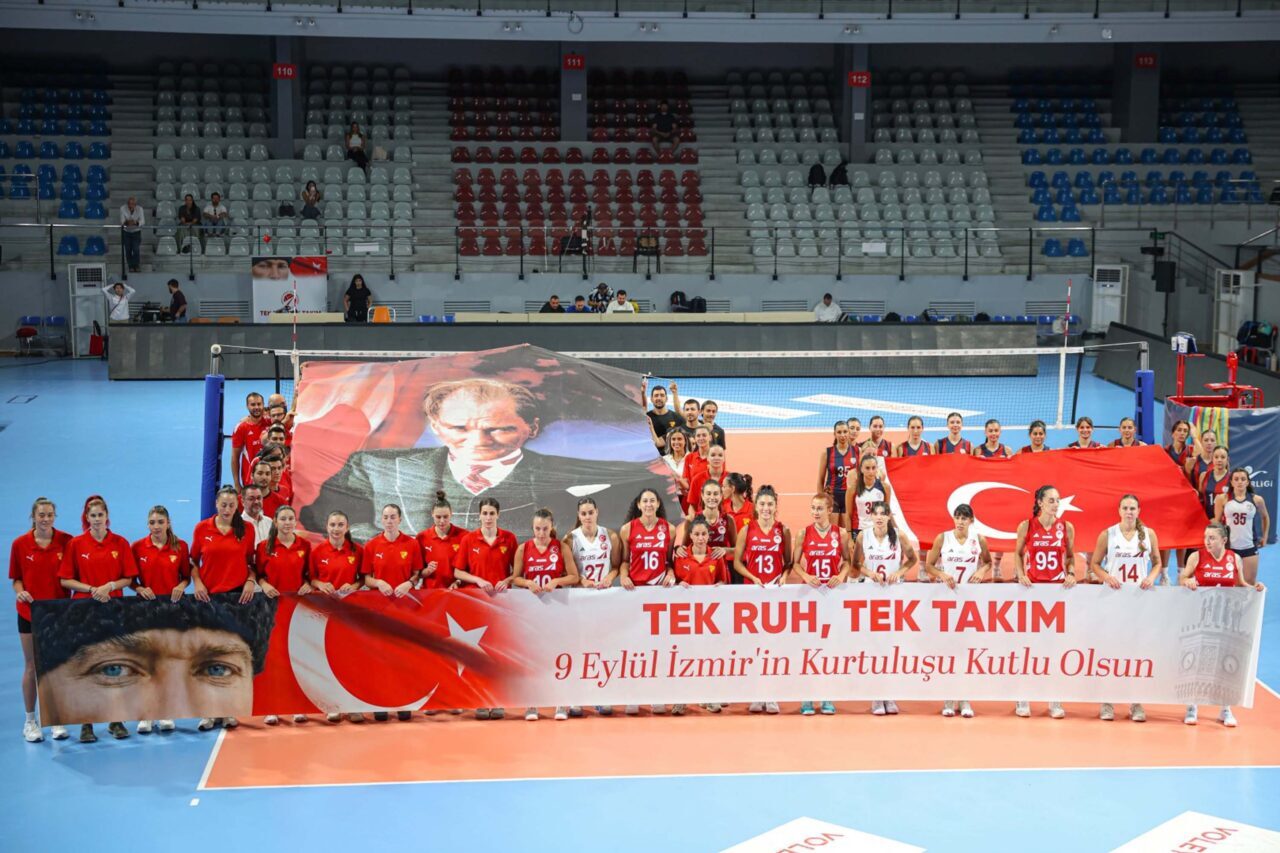 İZMİR, – 9 Eylül İzmir’in Kurtuluşu’nun 104’üncü yıldönümü etkinlikleri kapsamında