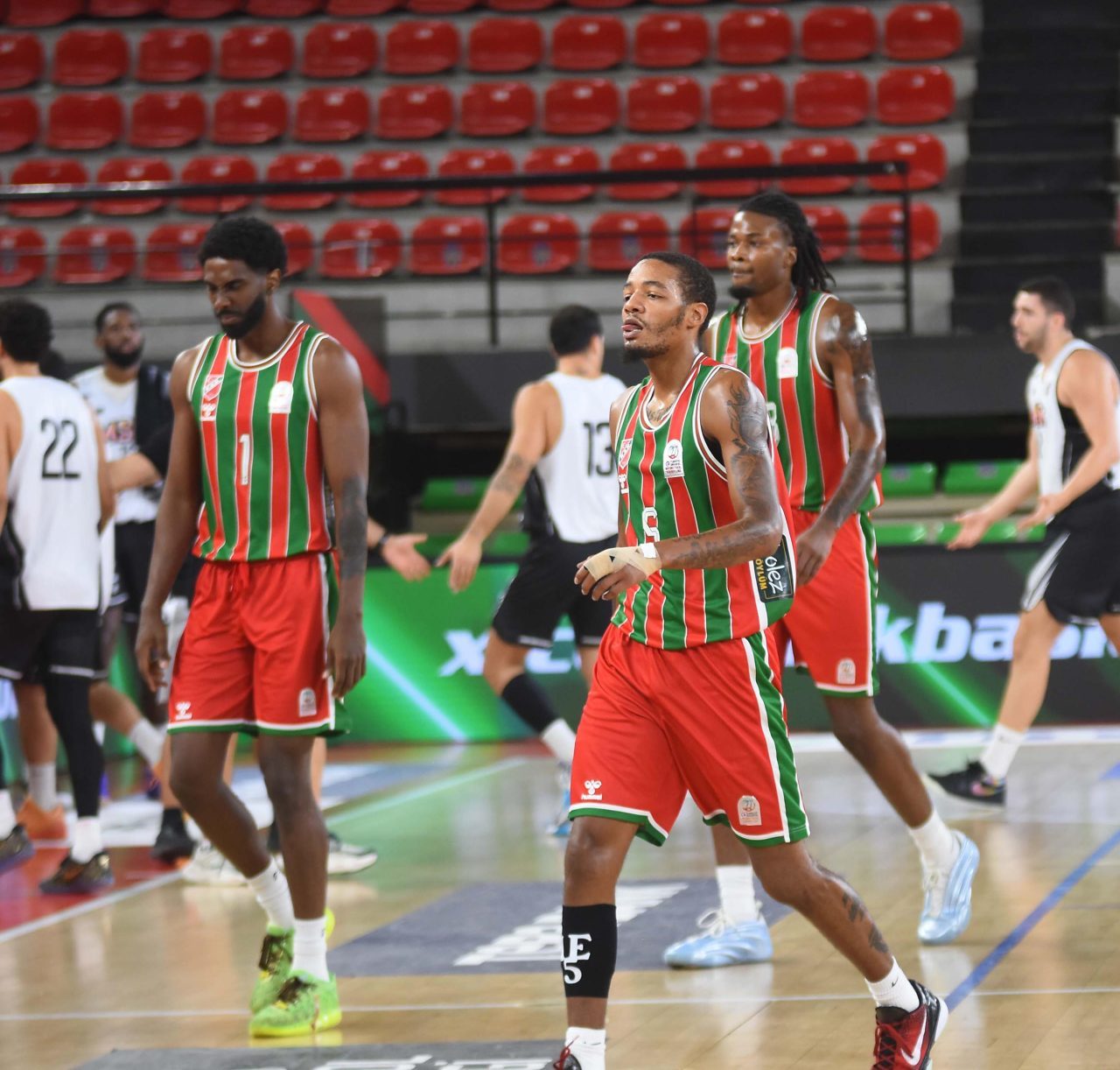 İZMİR, – TÜRKİYE Sigorta Basketbol Süper Ligi’nde aralıksız 53’üncü sezonunu