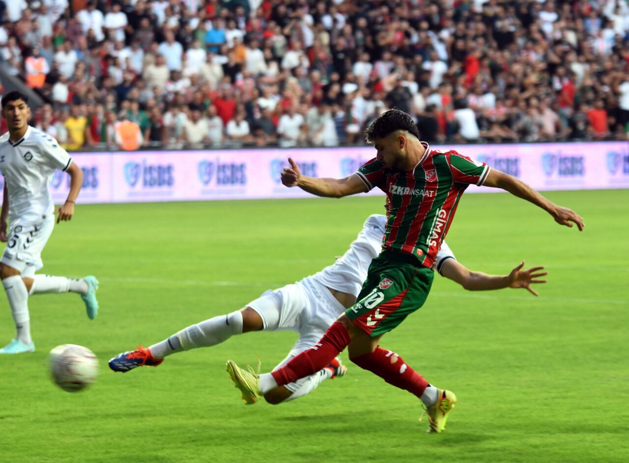 İZMİR, – 3’üncü Lig 2’nci Grup’ta sezonun ilk galibiyetini cumartesi
