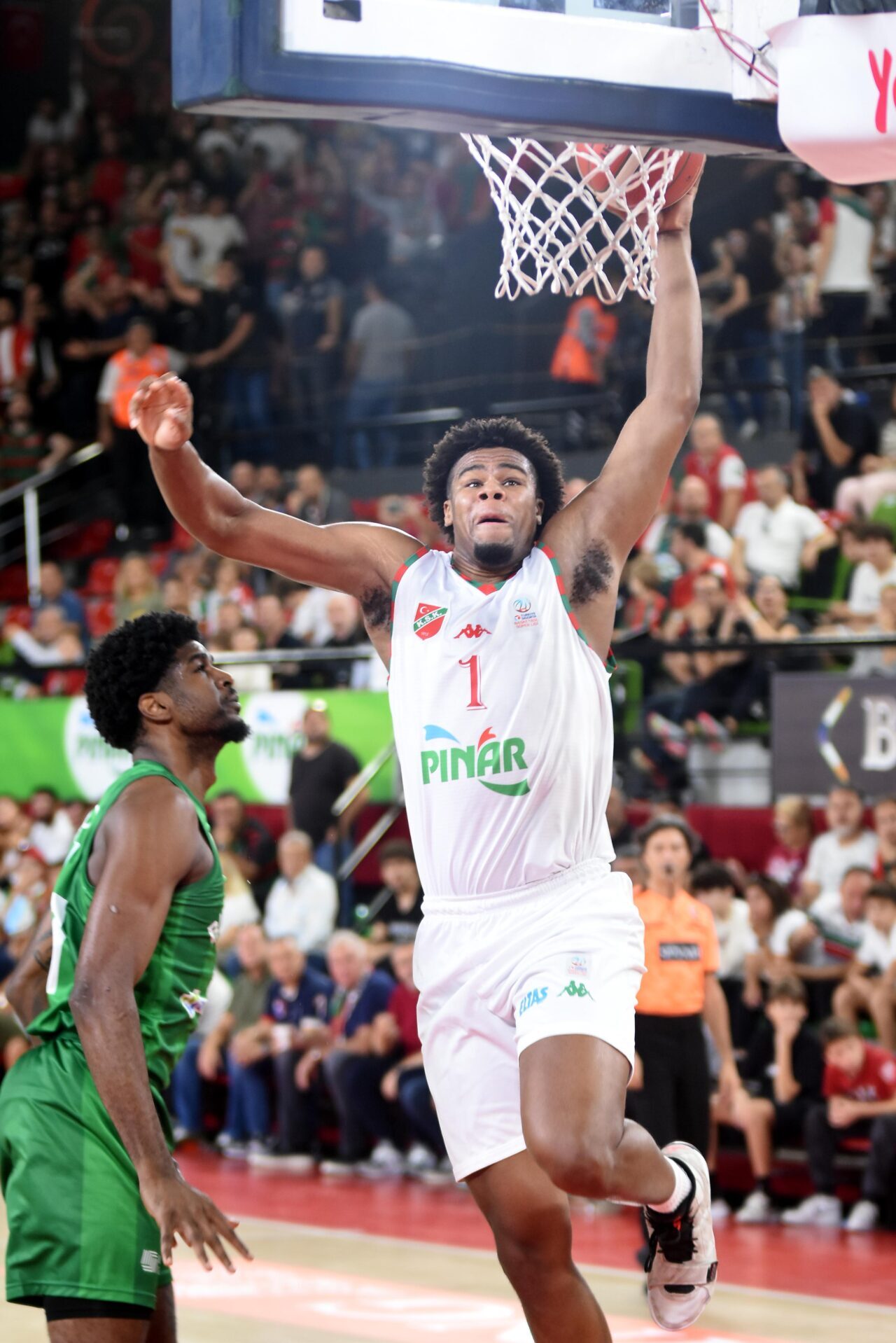 İZMİR, – BASKETBOL Süper Ligi’nde sezon öncesi kadrosunu 9 takviyeyle