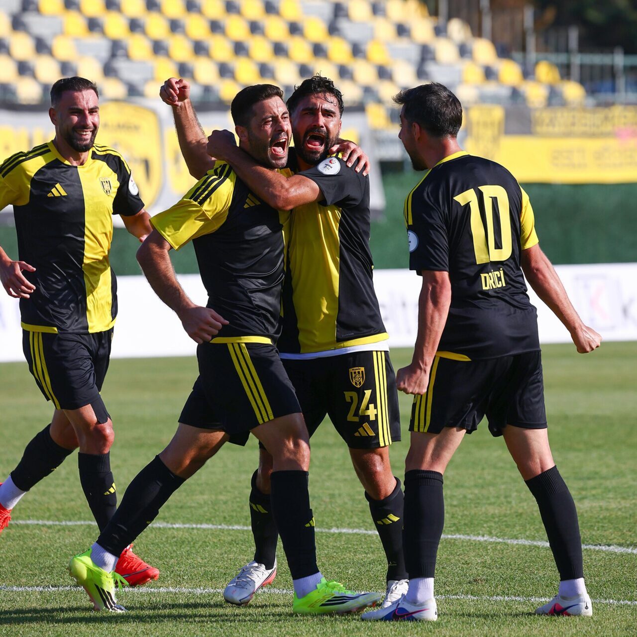 İZMİR, – 2’nci Lig Beyaz Grup’ta ilk hafta deplasmanda Arnavutköy
