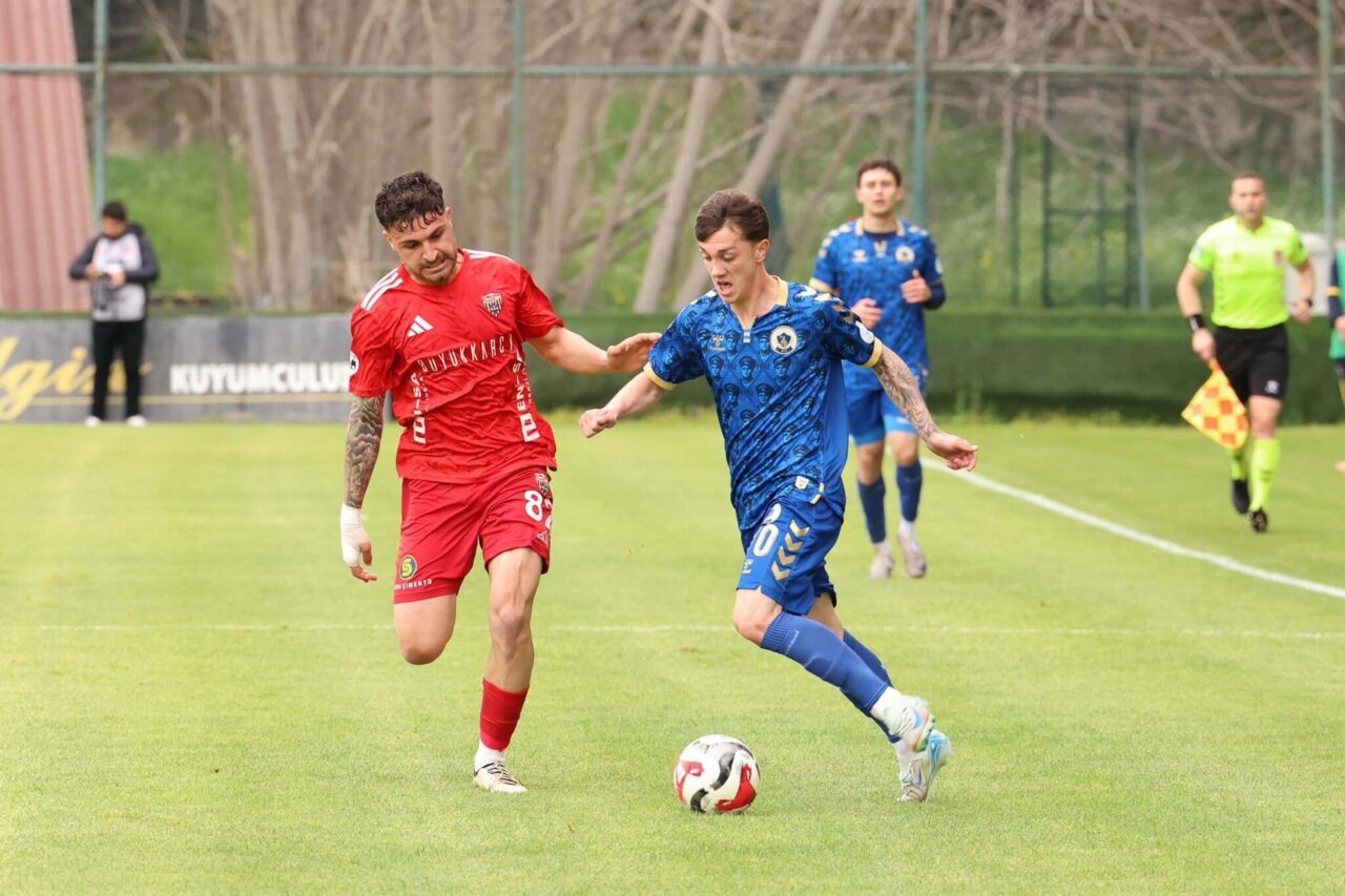 İZMİR, – TFF 2’nci Lig’de sezonun başlamasına günler kala devir