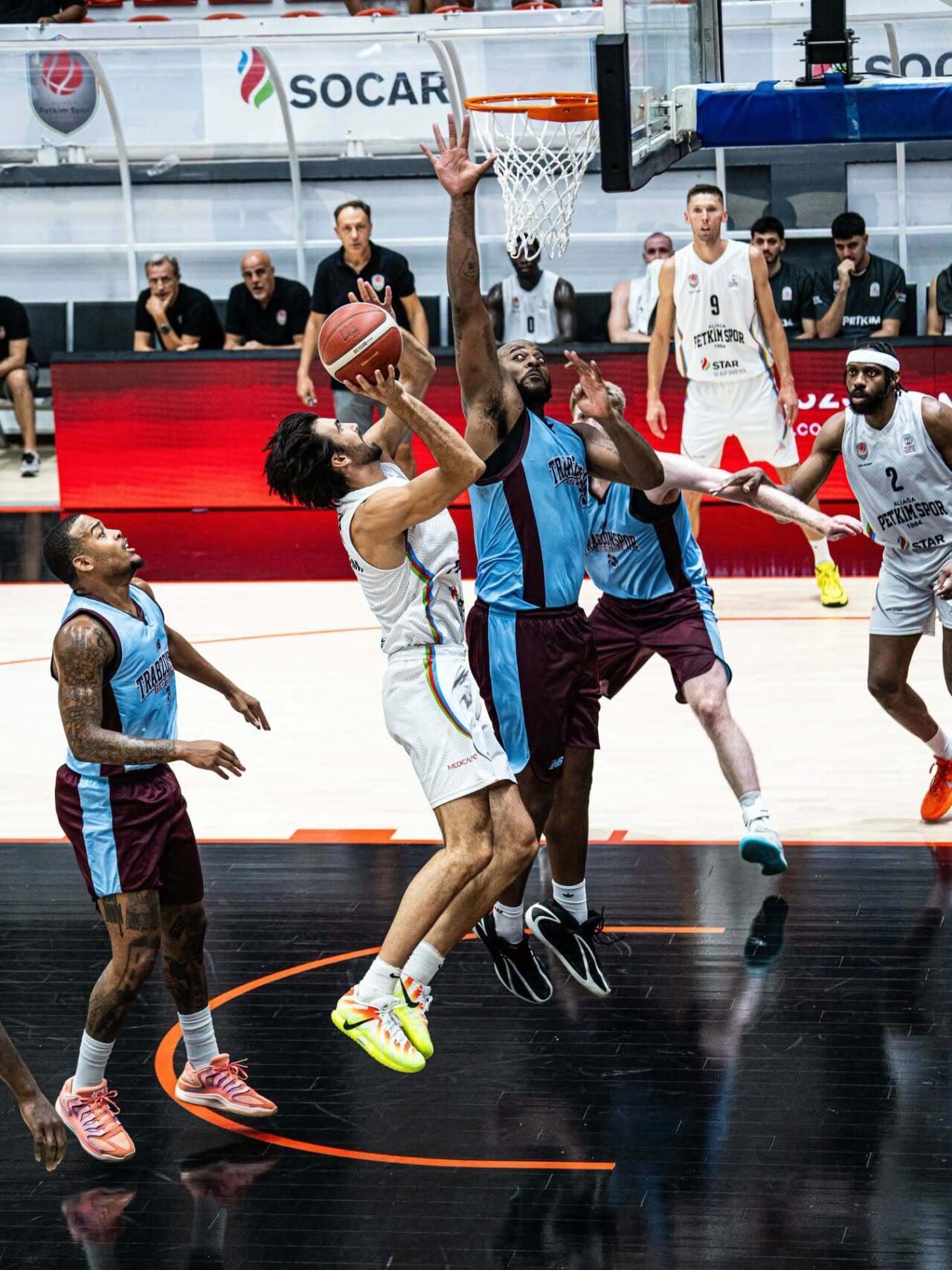İZMİR, – BASKETBOL Süper Ligi’ndeki İzmir temsilcisi Aliağa Petkimspor, yeni