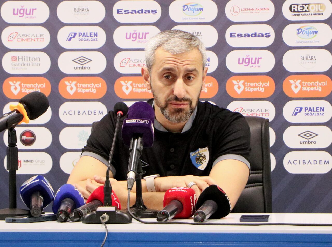 Salih TEKİN / ERZURUM, – ERZURUMSPOR FK Teknik Direktörü Serkan