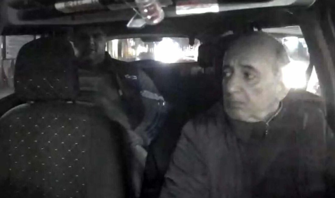Taksici cinayetinde dinlenen tanık: ‘Babamın taksisini kaçırdım’ dedi Tolga TAHÇI/İZMİR, – İZMİR’de taksici Deniz Örer’i (52) öldürdüğü gerekçesiyle