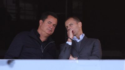 İSTANBUL, – UEFA Başkanı Aleksander Ceferin, Maribor-Celje karşılaşmasında Acun Ilıcalı’nın